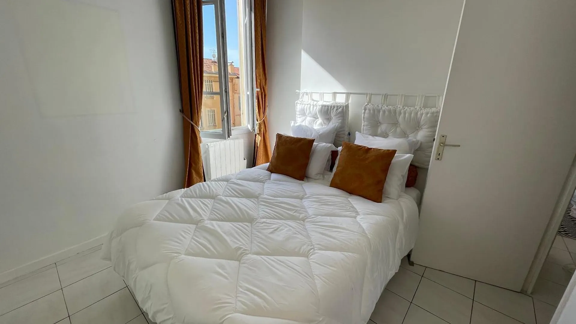 Frontiere Monaco, 2 Pieces, Centre Beausoleil Apartment France